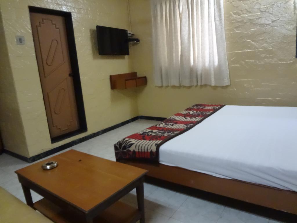 Hotel Happy Home Mumbai Ngoại thất bức ảnh
