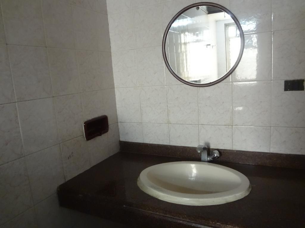 Hotel Happy Home Mumbai Ngoại thất bức ảnh