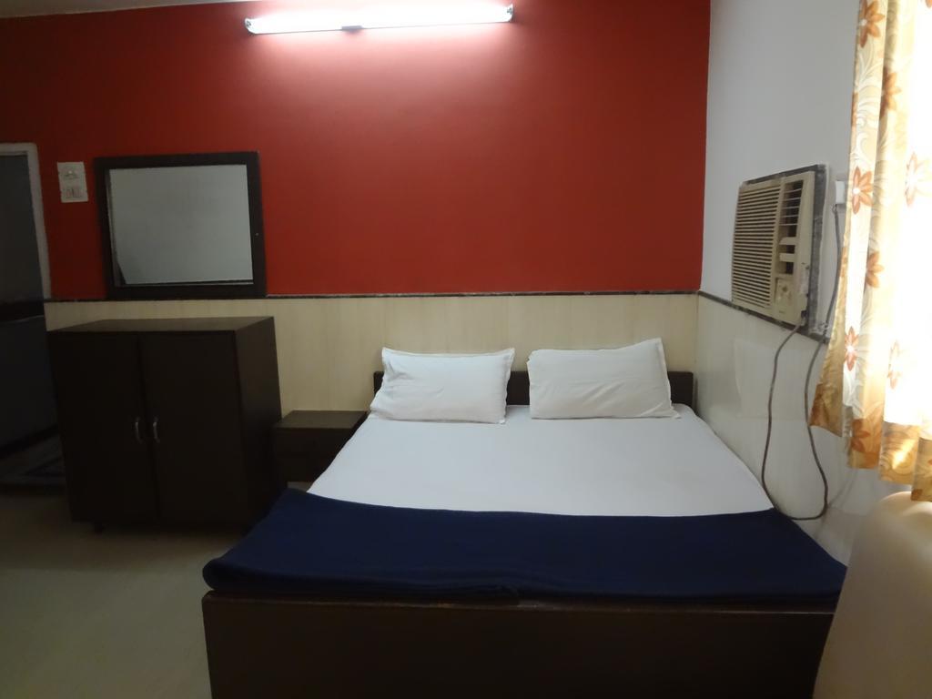 Hotel Happy Home Mumbai Ngoại thất bức ảnh