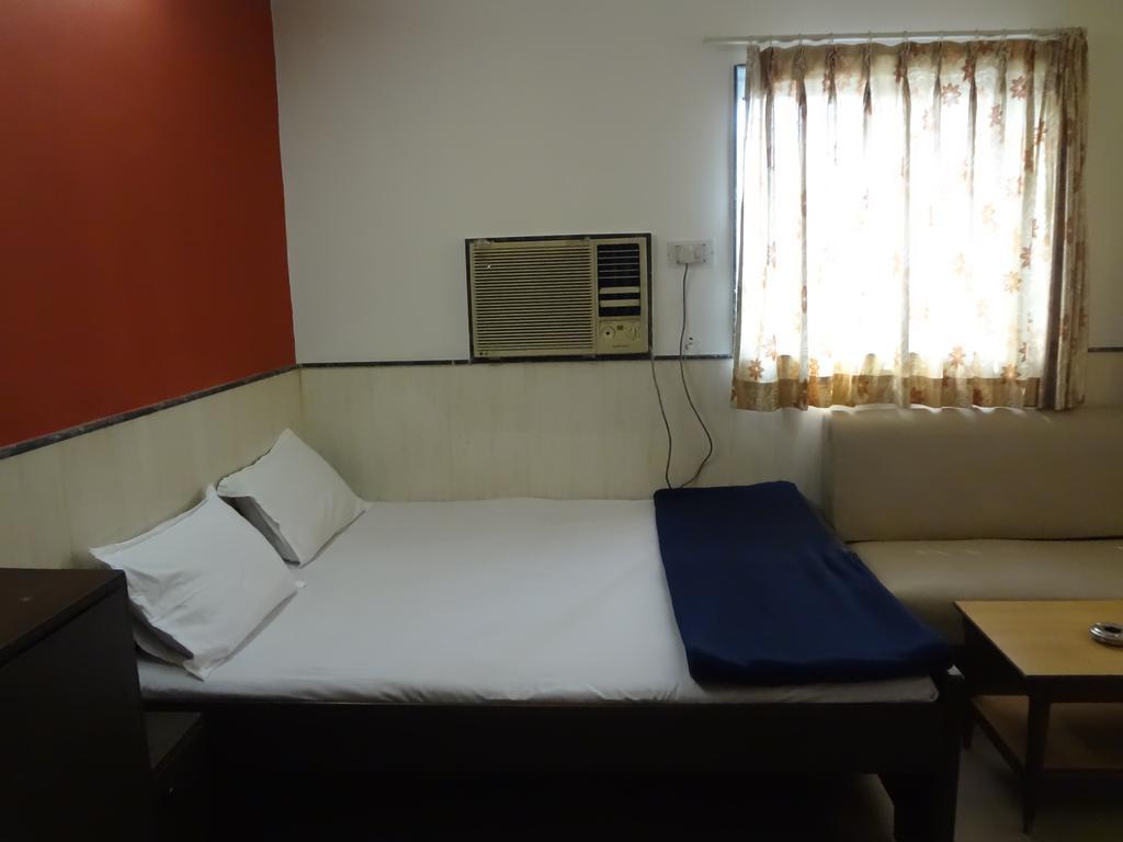 Hotel Happy Home Mumbai Ngoại thất bức ảnh