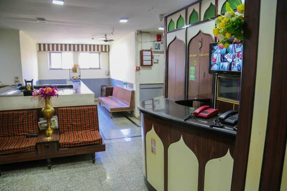Hotel Happy Home Mumbai Ngoại thất bức ảnh