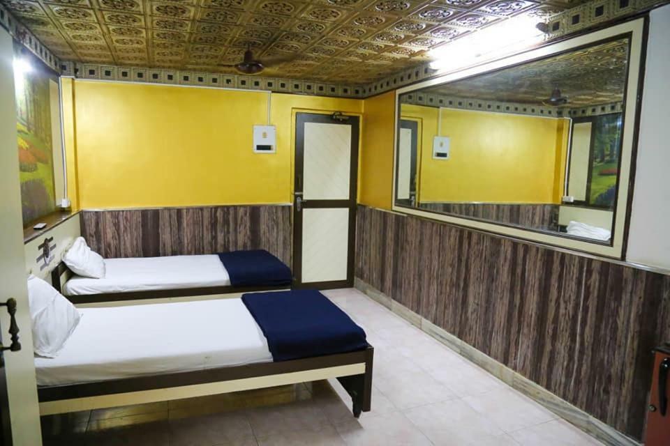 Hotel Happy Home Mumbai Ngoại thất bức ảnh