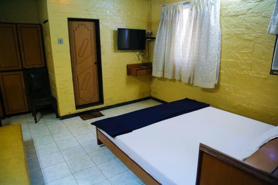 Hotel Happy Home Mumbai Ngoại thất bức ảnh
