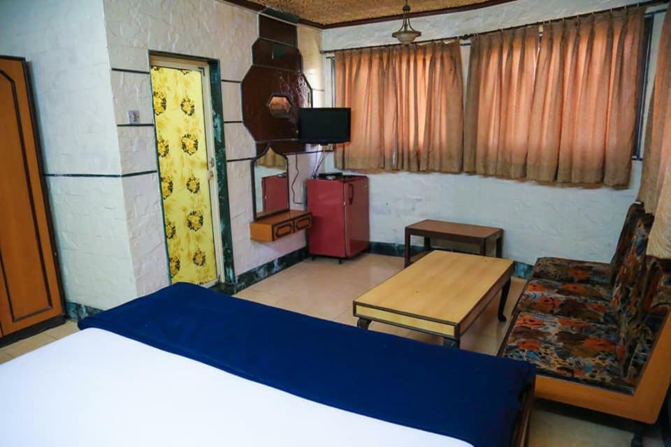 Hotel Happy Home Mumbai Ngoại thất bức ảnh